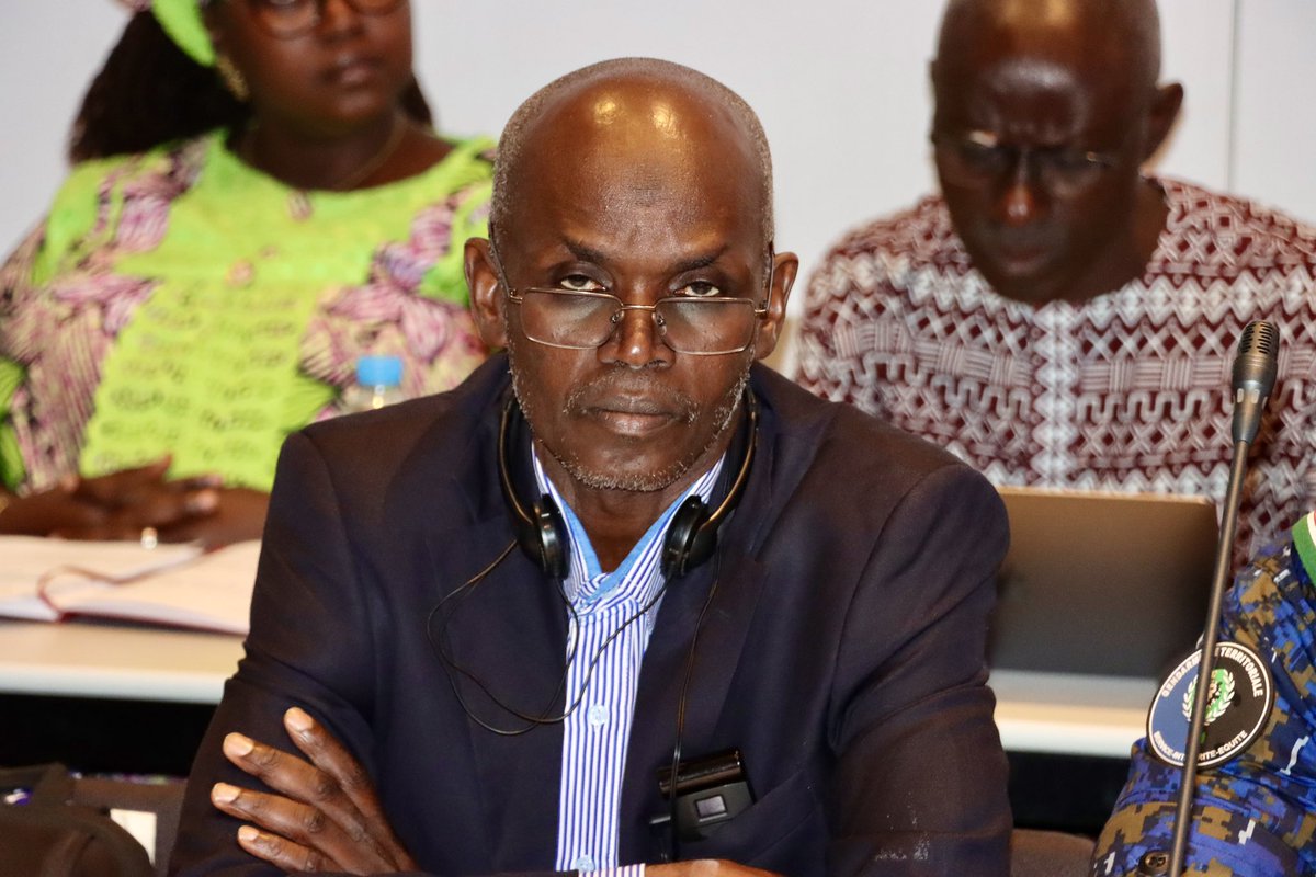 ONU_Droits_BRAO's tweet photo. Au 3ème jour de l’atelier régional à Conakry, l'accent est mis sur le renforcement des techniques d'enquête policière, le soutien psychosocial à apporter aux enfants victimes et l'application des standards de la #CEDEAO. Pour le renforcement de la protection de l'enfance. #PAPEV https://t.co/4wEt75IVdB
