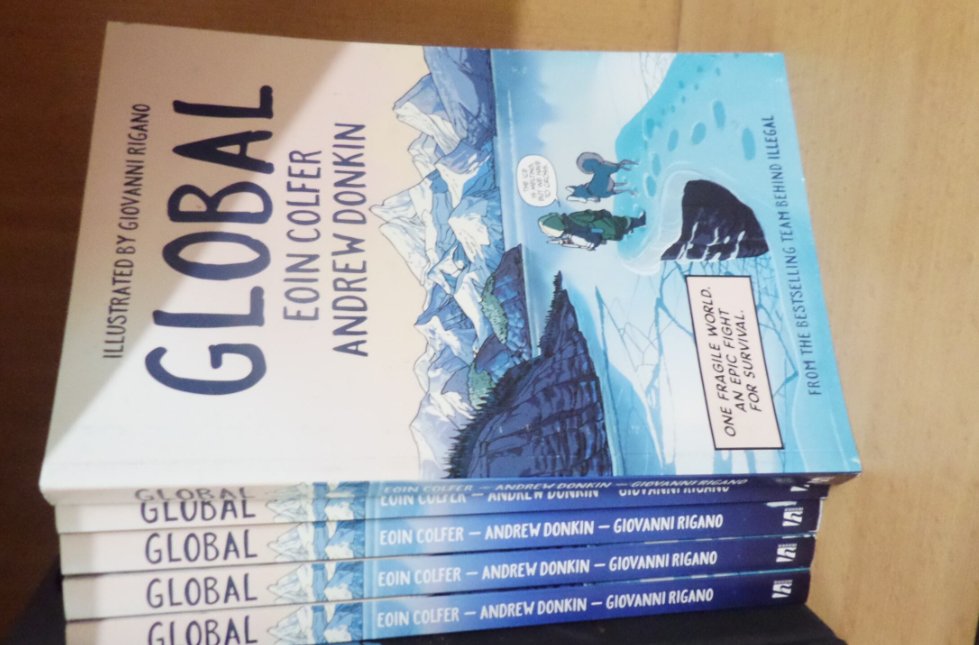 HarrytownSchool's tweet photo. AT HARRYTOWN WE READ
An epic fight for survival.
#GoAllIn2026 #NationalYearOfReading2026 @Literacy_Trust @HodderBooks @eoincolfer @AndrewDonkin https://t.co/fLCoQtGHpA