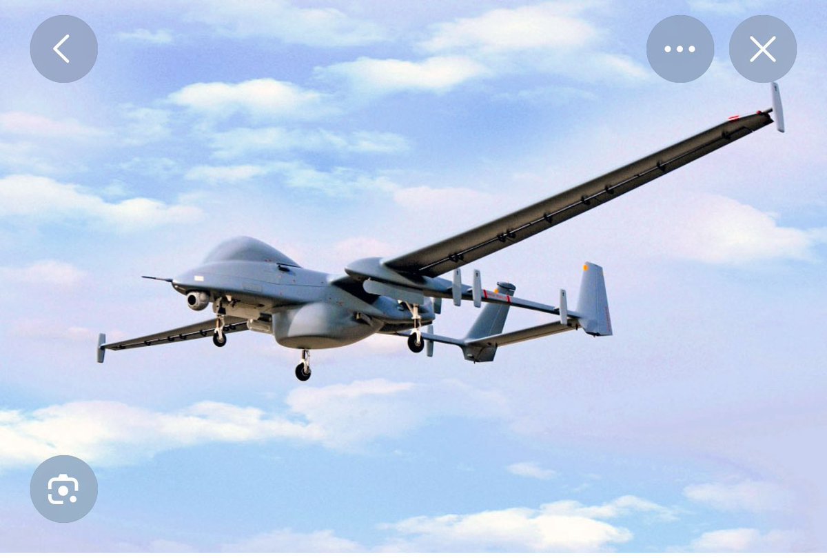 Le Rwanda est de nouveau accusé de violation de l’espace aérien de la République démocratique du Congo.
Selon des sources locales, un hélicoptère des RDF a atterri, la veille, dans la localité de Minembwe, où il aurait procédé au ravitaillement des forces présentes sur le