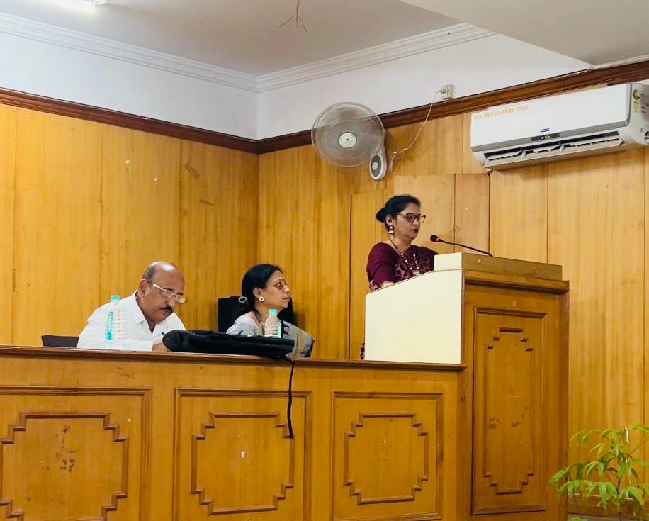 CENTRAL HINDI DIRECTORATE tweet media