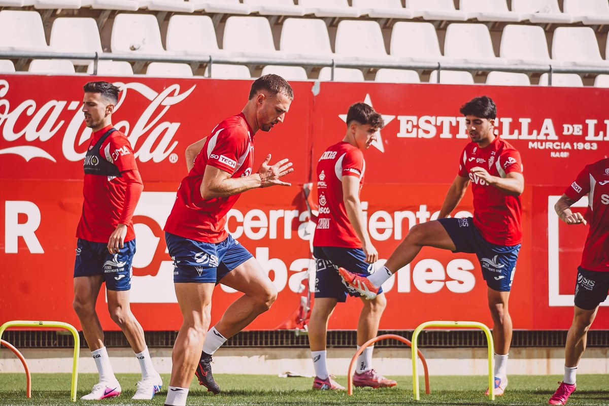 Real Murcia CF tweet media