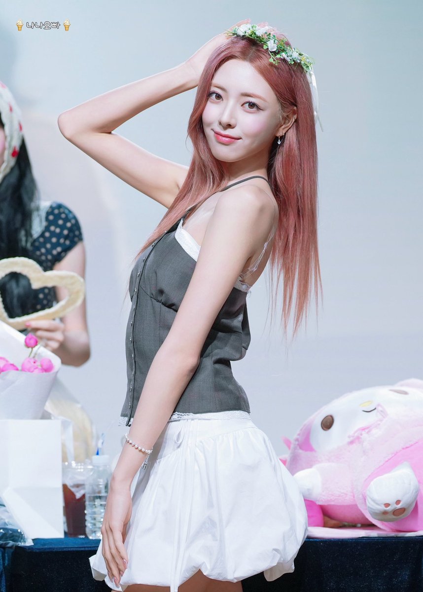 250617🖊️yuna❤️유나🧝🏻‍♀️ #ITZY #있지 #YUNA #유나