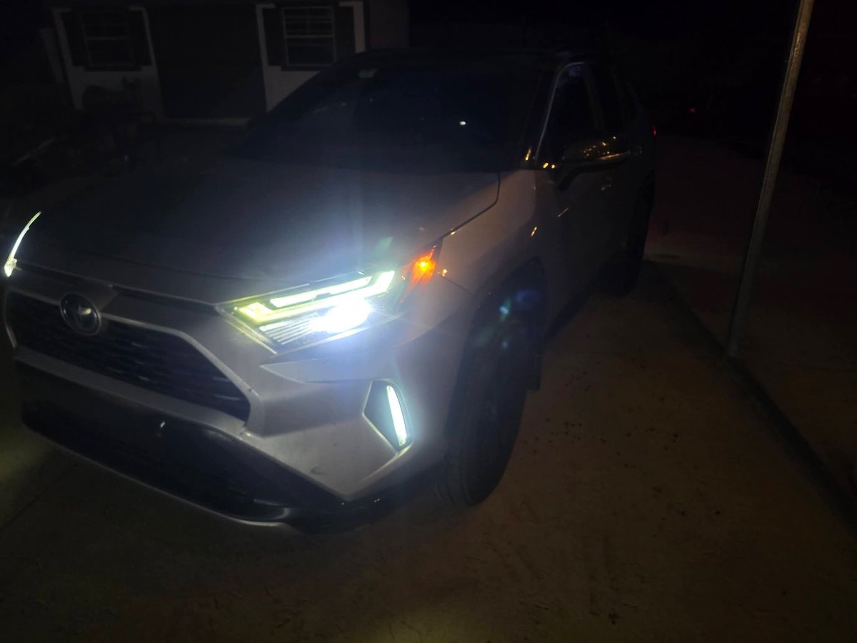 Mileage_impo's tweet image. 2024 Toyota Rav4 2.5L Hybrid with 222,222 miles (357,631 km) on the clock. 

No major repairs.

Original engine,transmission, and hybrid battery.
