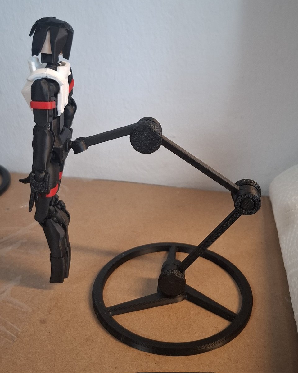 『Commander』 tweet media