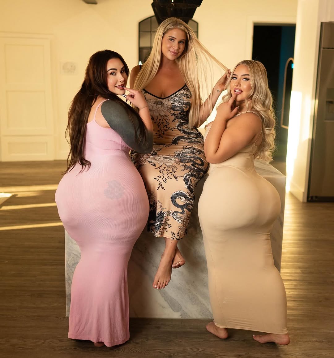 PlusSizeHub_1's tweet photo. https://t.co/YcrL9hOmG5