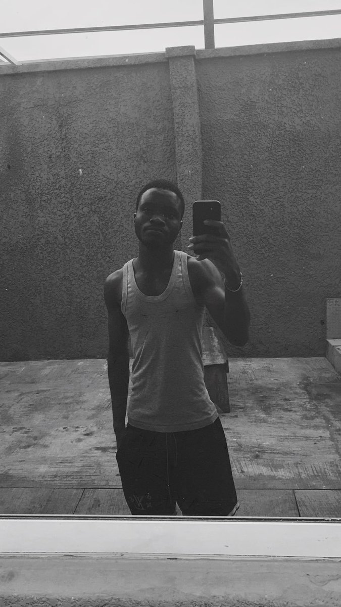 lake_side100's tweet image. Always grinding for the better days #fresh #weekend #vibes #Lagos