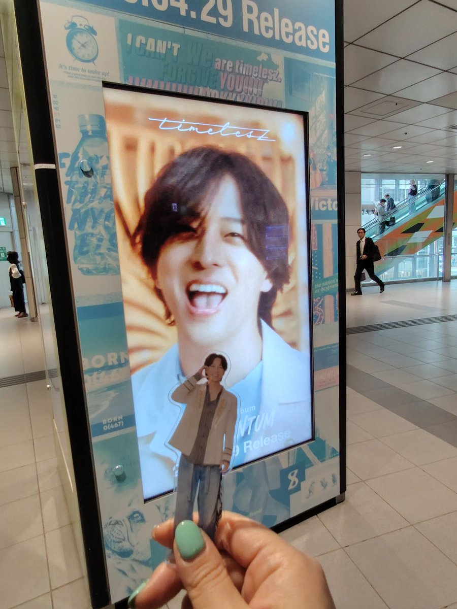 ちひろ tweet media