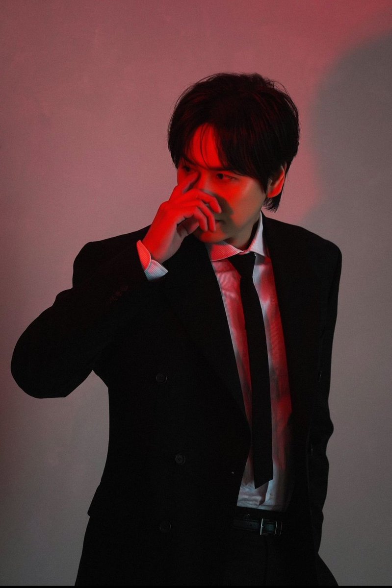 kyuiie88's tweet photo. it pisses me off how fucking good he looks here https://t.co/otSZyCBwsz