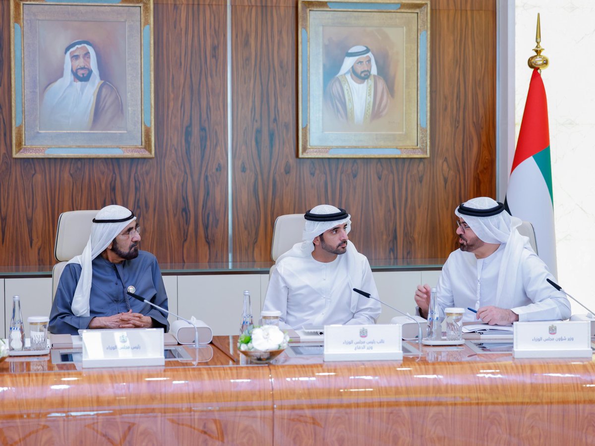 بتوجيهات أخي رئيس الدولة حفظه الله... نعلن اليوم عن المنظومة الجديدة لحكومة الإمارات والتي تهدف لتحويل 50% من قطاعات وخدمات وعمليات الحكومة لتطبق نماذج الذكاء الاصطناعي ذاتية التنفيذ والقيادة Agentic Ai خلال عامين... ولتكون حكومة الإمارات الأولى عالمياً في تُحول قطاعاتها وخدماتها