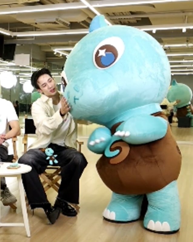 คนที่เอ็นดูลูกที่สุดในโลกกจับๆๆทั้งไลฟ์มีลูกเป็นของตัวเองแล้วน้าา🥺🥺

#SurfJavaFanMeetingLive
#javabh