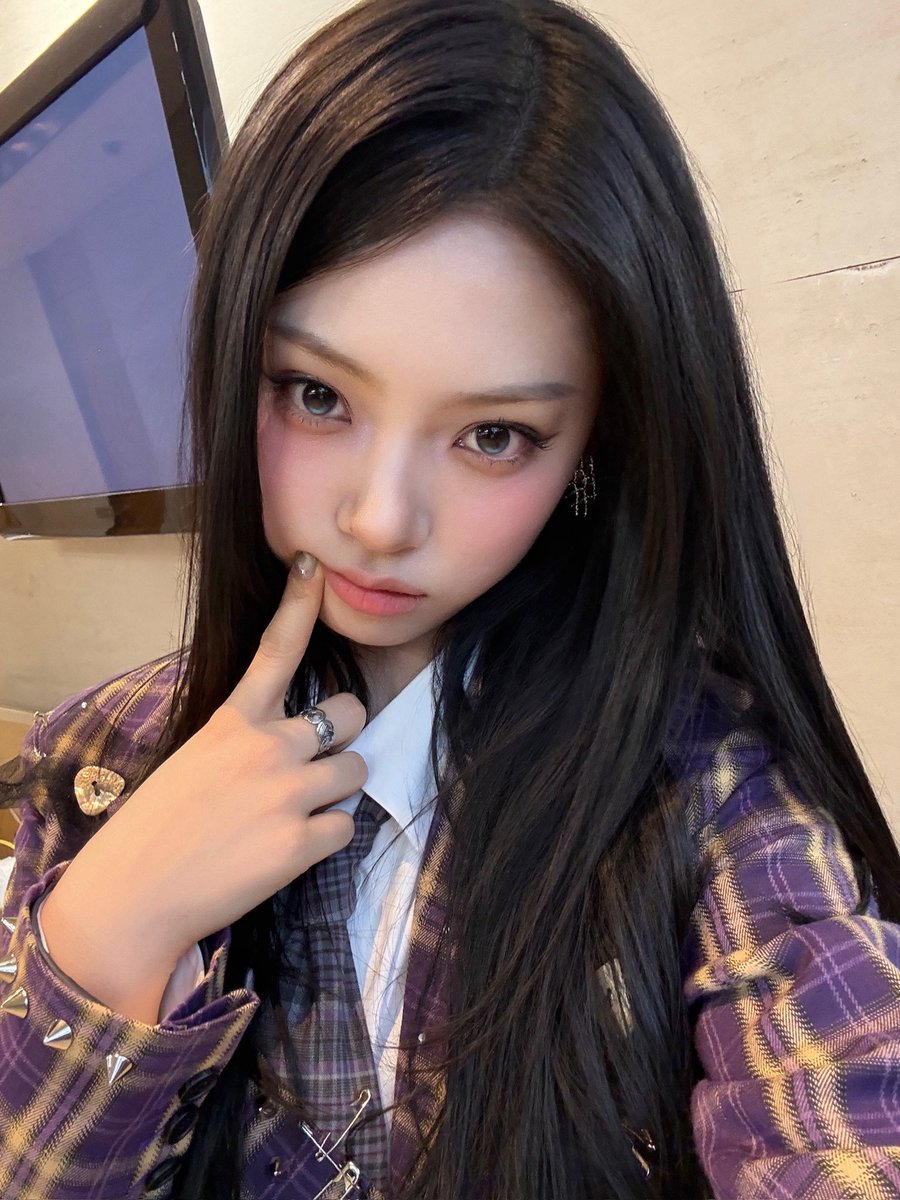 tina pics tweet media