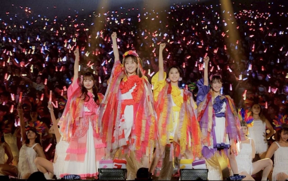 dKSBX3sOTidMpaP's tweet image. ももクロランドを前に新曲♪嬉しい😆

『ムネモシュネ』

ギリシャ神話の記憶を司る女神だそうデス

誰のことかな？笑

#ももクロ