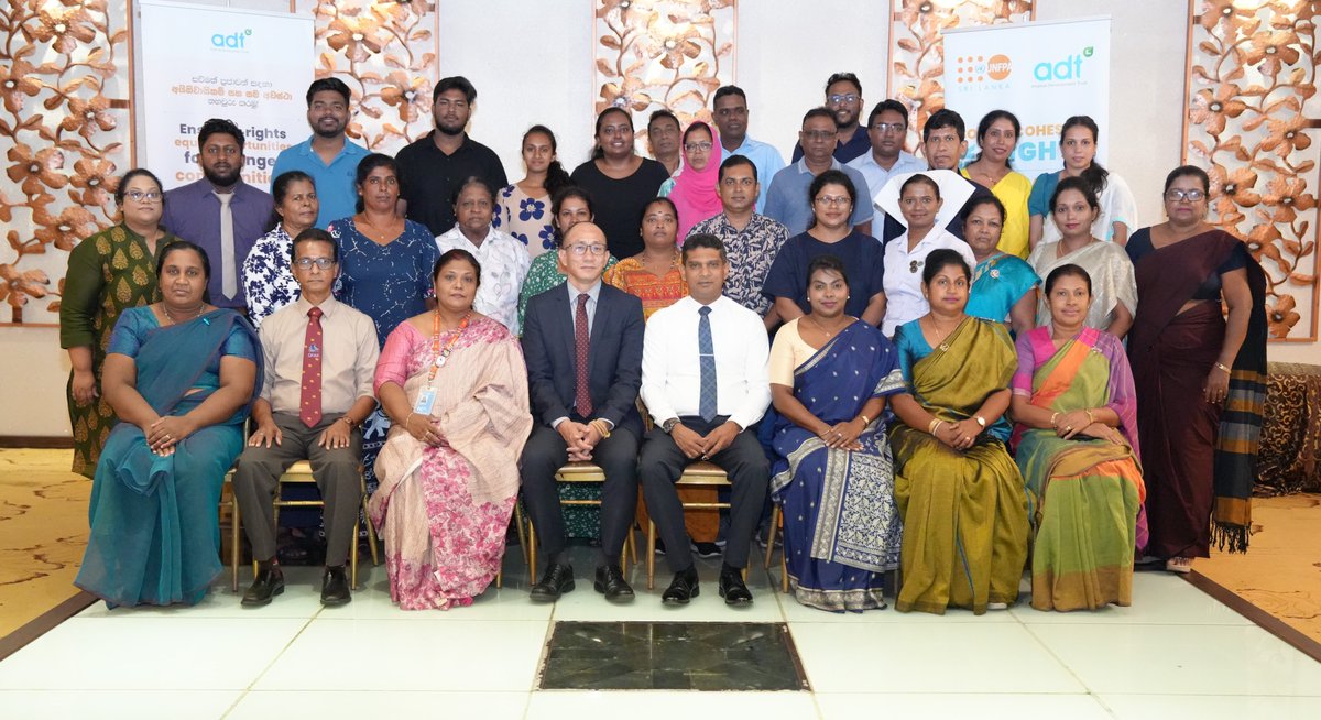 UNFPASriLanka's tweet image. Community leaders, CSOs &amp;amp; local officials convened in Gampaha for the final Joint Advocacy Dialogue, organized by @UNFPA &amp;amp; @ADTSriLanka.

Participants identified key #SRHR &amp;amp; #GBV priorities and discussed advocacy actions to strengthen social cohesion.

@ILOColombo