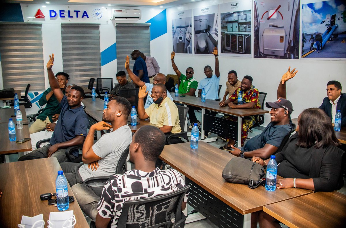 finatrustmfb's tweet photo. Empowering those who drive Lagos. Driving opportunity forward.

We officially rollout of our Drive to Own initiative, empowering e-hailing drivers to become car owners.

#DriveToOwn #D2O #FinaTrustMFB #FinancialInclusion https://t.co/aow8ZWKuYS
