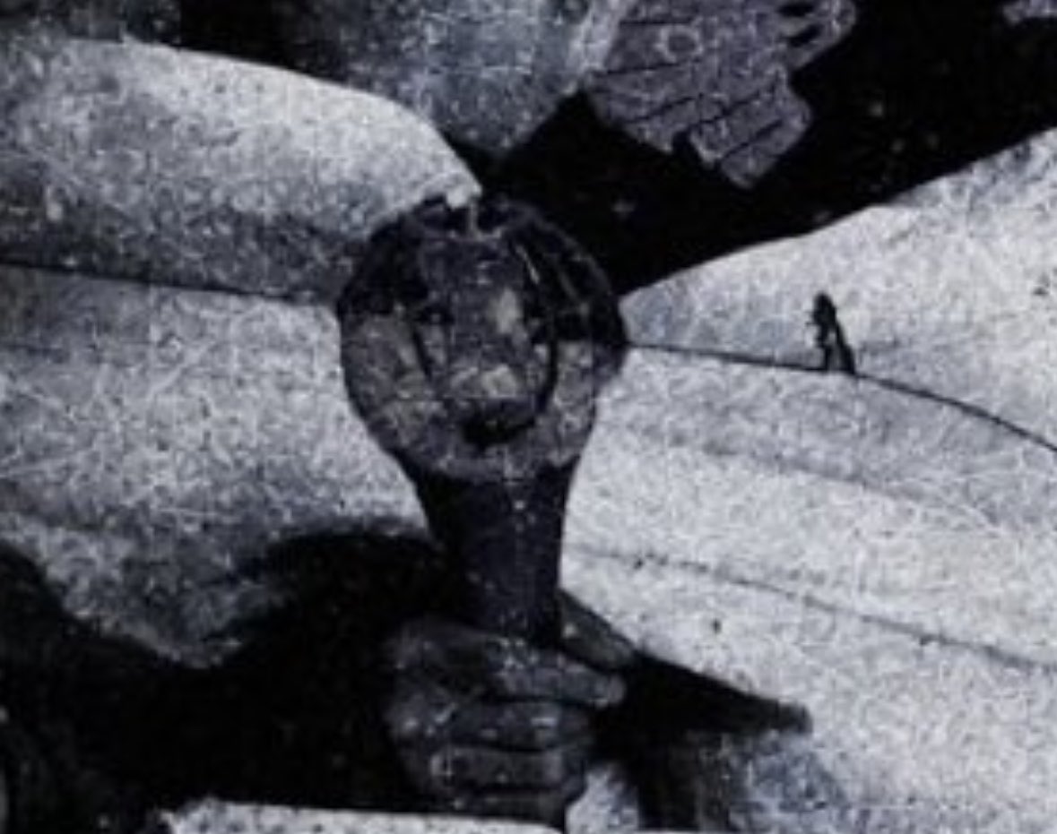 さっき気づいたんやが
もはや公式も蓋なしが
通常だと思ってる説wwwwww