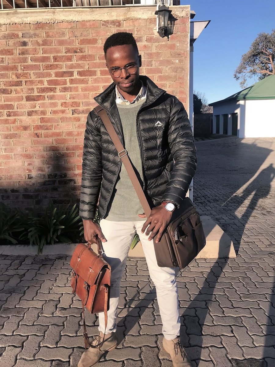 The late Bonke Meyile (34) 🕊️🕊️was a senior auditor for the Auditor General of South Africa (AGSA) who died while in police custody at the Gonubie Police Station in East London in May 2025. A post mortem revealed a police officer belt around his neck. His family and supporters