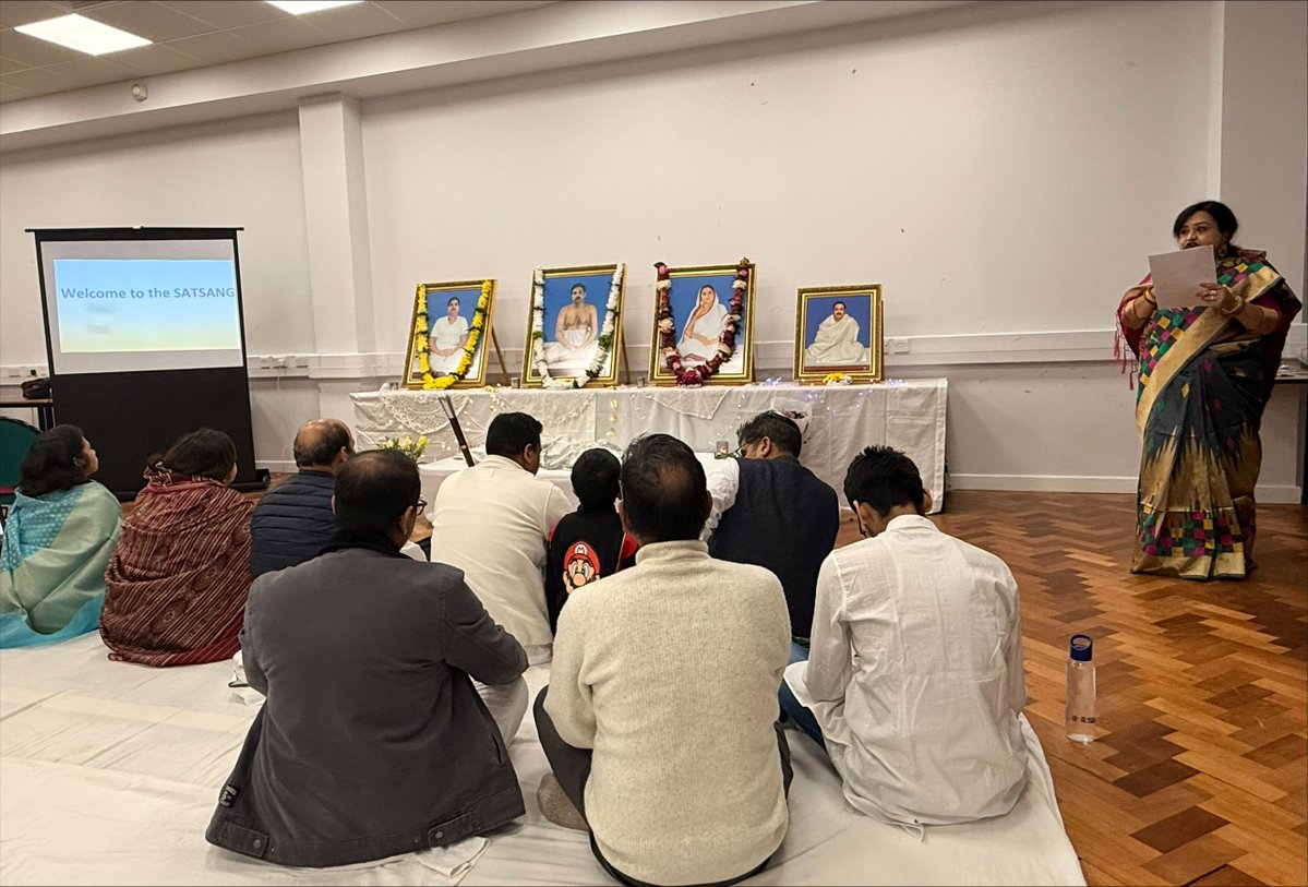 TanDhesi's tweet image. Kind of @SatsangUK to invite me to their Holy Satsang of Sree Sree Thakur Anukulchandra in #Slough to learn more about his #spiritual and compassionate teachings; and for the chance to convey in a speech my gratitude for their excellent charitable work in the #community.