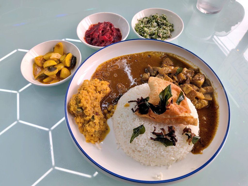 まめとら tweet media