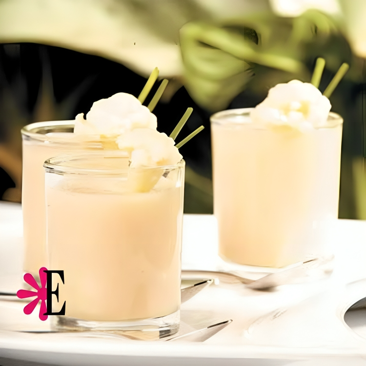 Estampas's tweet image. #Estampas | Deleita tu paladar con este exquisito gazpacho de coliflor. Lee la receta con el paso a paso en: shre.ink/7OL6 #Cocina