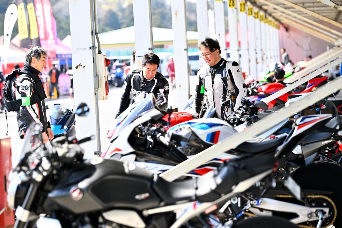【公式】RIDERS CLUB tweet media