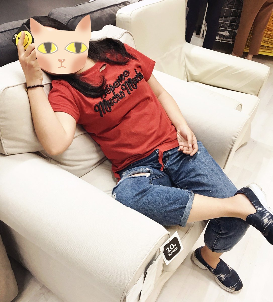 MickeyHuhu's tweet image. "Today’s win: 15 mins of ‘hide u0026 seek’ with my little one—she giggled so hard, I forgot about the laundry.  #ParentingJoy #TinyWins"