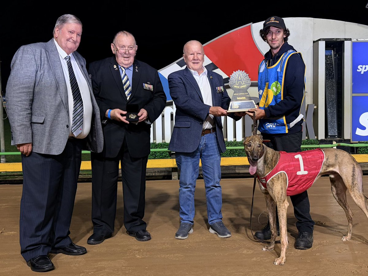 sandowndogs's tweet photo. Vista Weird wins the ANZAC Appeal Cup in an absolute nail biter! https://t.co/m7JQcKlQhQ