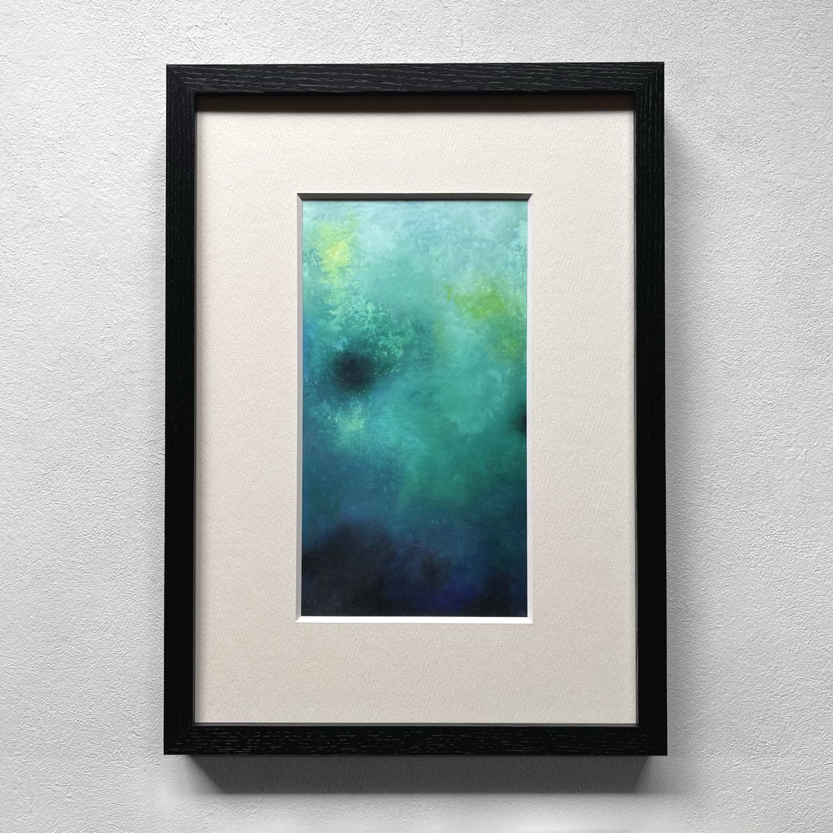 たまにオイルパステルの絵肌の様子。
この絵は好きな色で埋め尽くされていて
余白の抜けた具合も気に入っています。
#パステル画 #インテリア