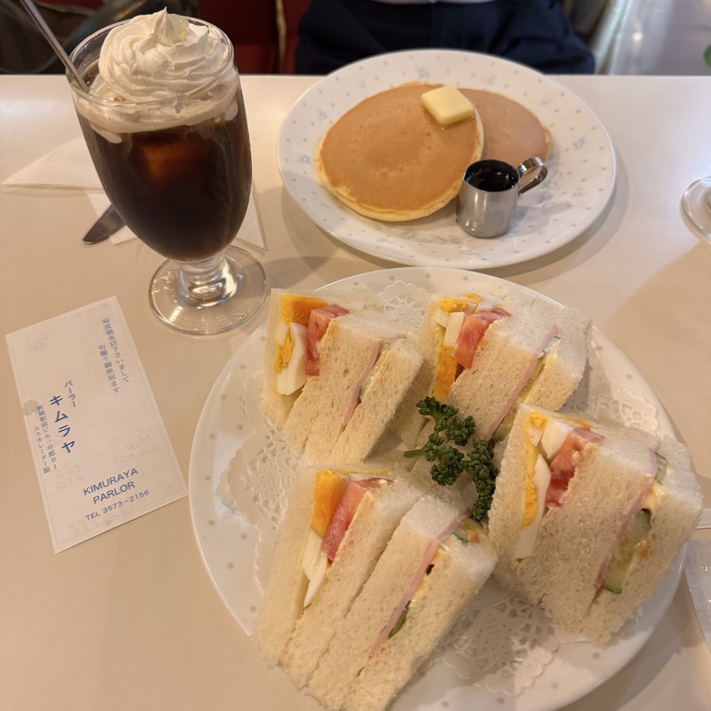 mi_k_026's tweet photo. 新橋にあるレトロ喫茶☕️🥪🥞 https://t.co/JlFWdo8WDG