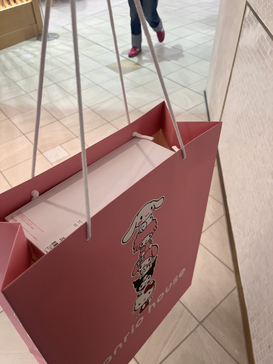 朝から並んでクリアタンブラー無事ゲットしました ふふふ