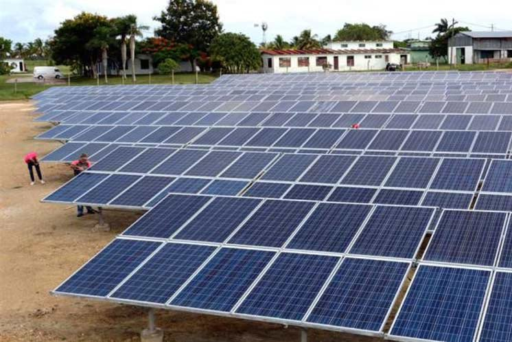 🌞⚡ #Cuba🇨🇺 sigue apostando por la soberanía energética, aprovechando sol, viento, biomasa e hidráulica para garantizar autonomía y futuro limpio

📌Los detalles de la intervención de <a href="/VicentedelaO2/">Vicente de la O Levy</a>, titular de <a href="/EnergiaMinasCub/">Ministerio de Energía y Minas Cuba 🇨🇺</a> ⬇️⬇️
👉 juventudrebelde.cu/cuba/2026-04-2…