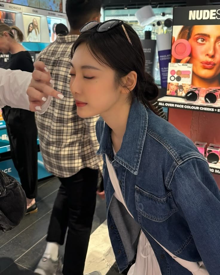 BERMUARA. tweet media