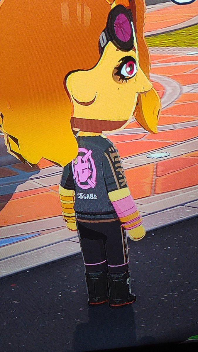 i don't want to mii post much on this account but i at least want to show this yui fit because it took me 2 hours