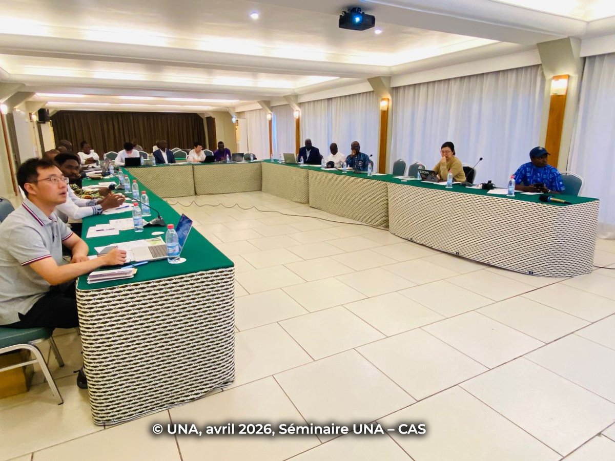 UNAofficiel's tweet photo. 🌍 L’UNA, avec ses partenaires internationaux, a réuni chercheurs et experts à Hôtel du Lac pour un séminaire stratégique sur les dynamiques des écosystèmes en Afrique de l’Ouest.🌱
👉Lire l’article complet : https://t.co/RawCyLj0O7 #Environnement #Recherche #Afrique #Climat https://t.co/RJgxBMoM3i