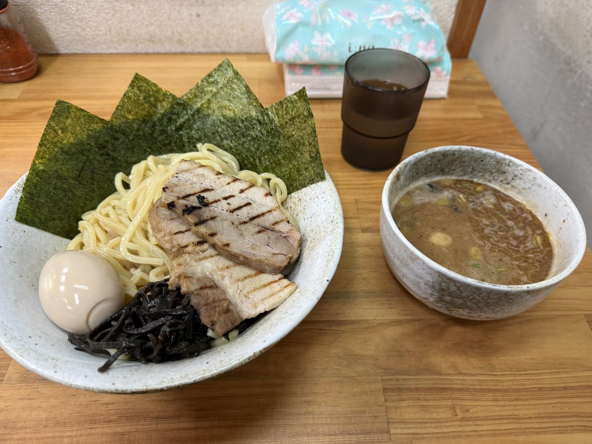 IDarkWiz's tweet photo. 食うぞ！ https://t.co/fckgnlSitC