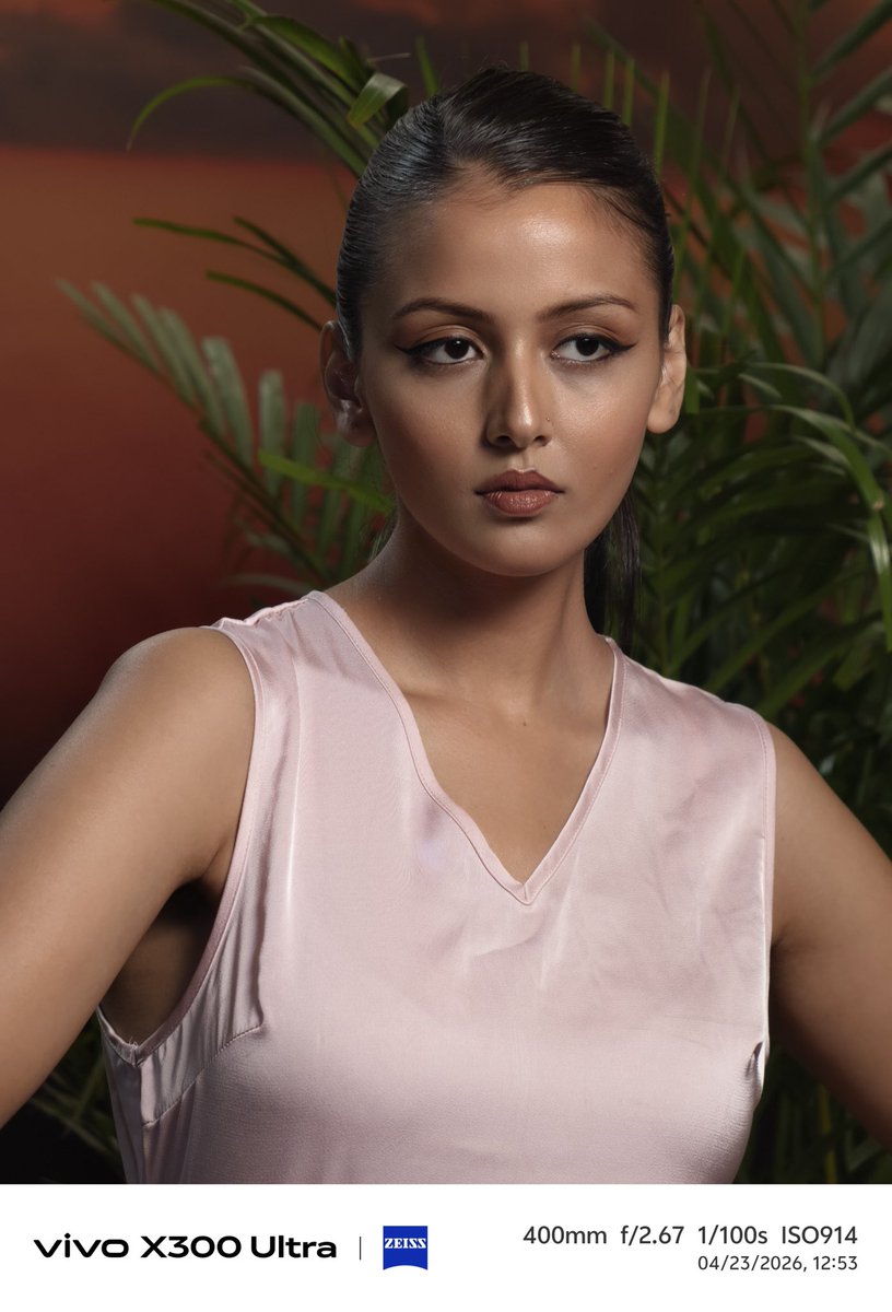 91mobiles's tweet image. And here are some early camera samples shot on the Vivo X300 Ultra! Shots include 85mm default telephoto lens and 400mm with the teleconverter lens! Let us know your thoughts in the comments 👇 

#vivo #vivoX300Ultra