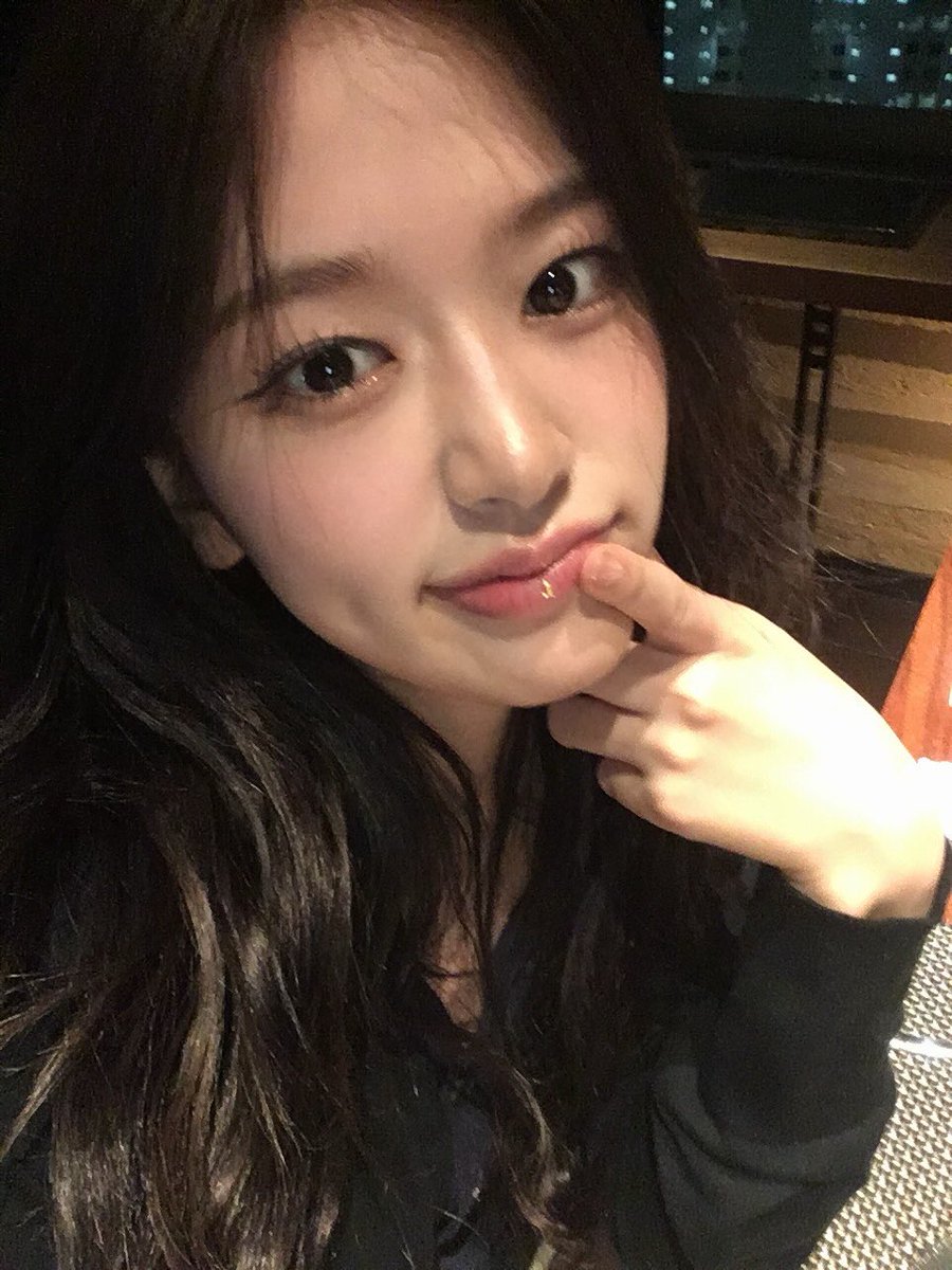 an yujin pics tweet media