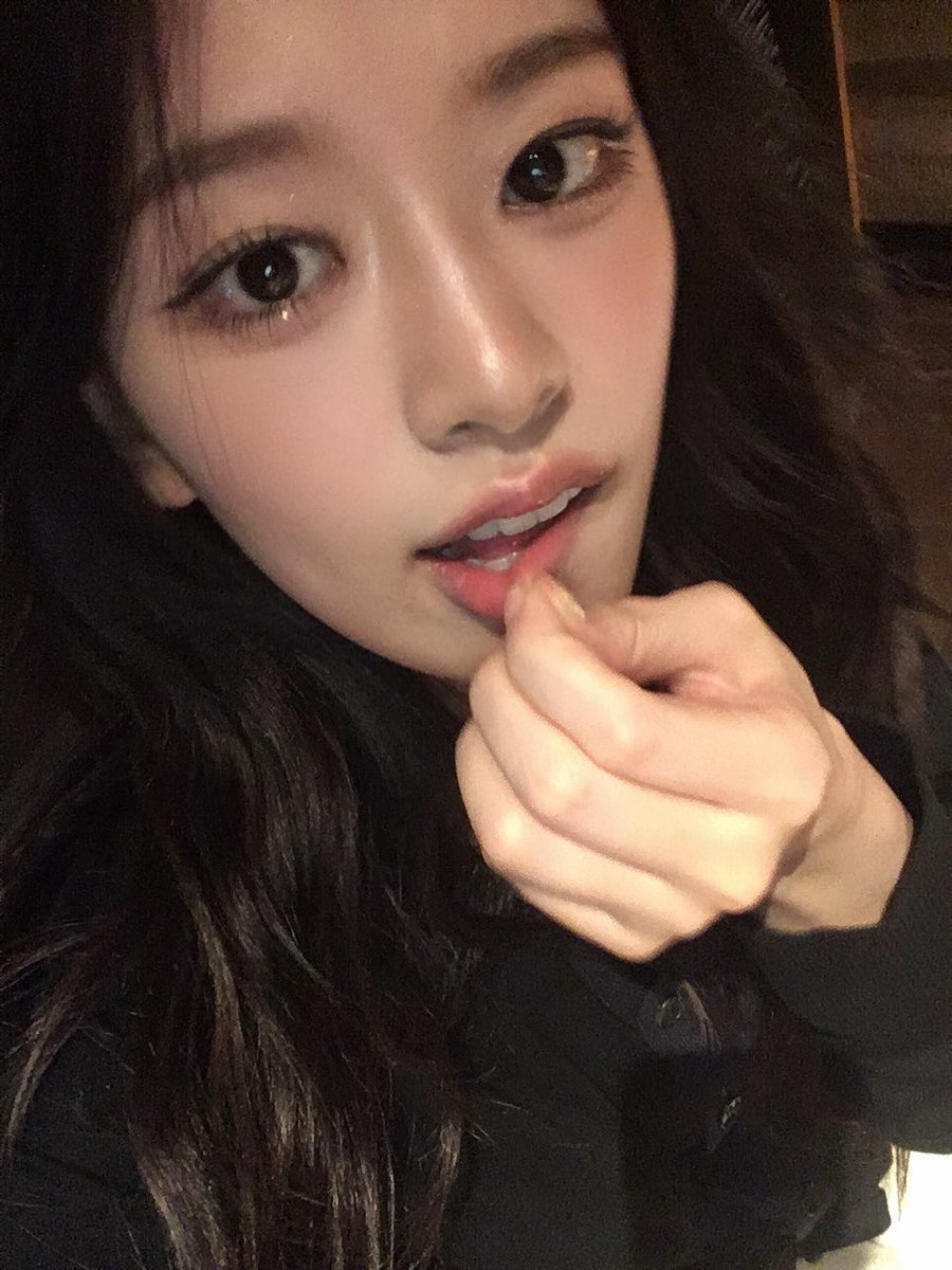 an yujin pics tweet media