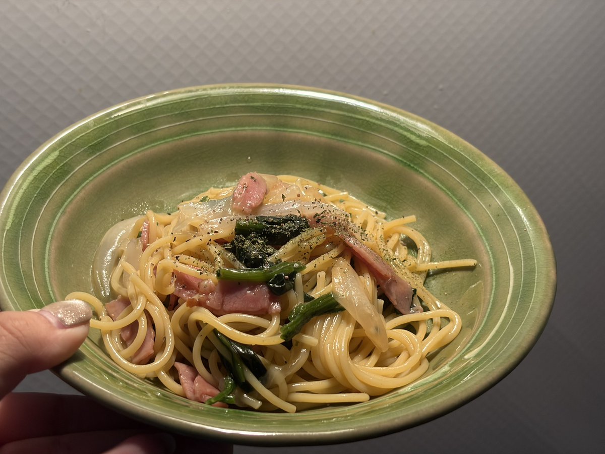 よんこ tweet media