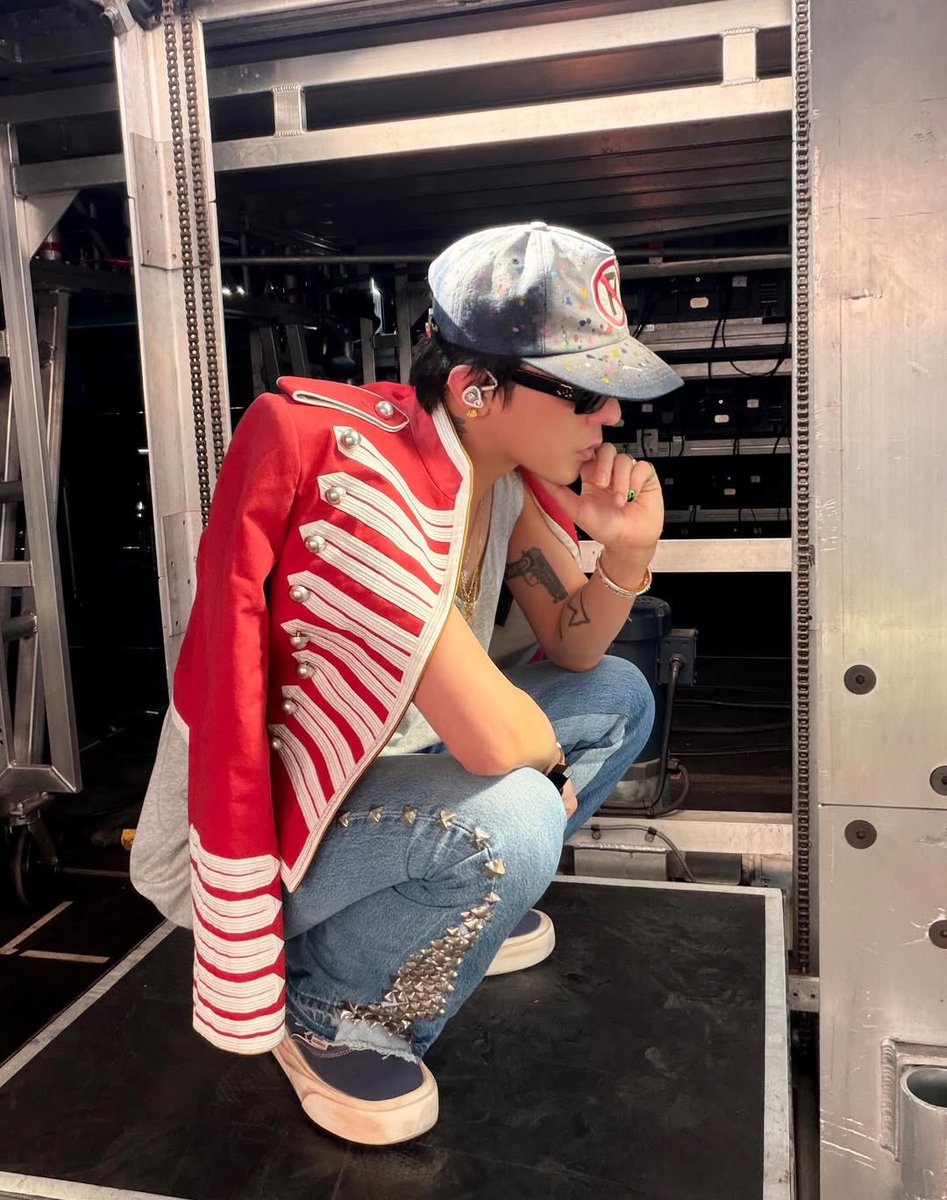 G-DRAGON INTERNATIONAL tweet media