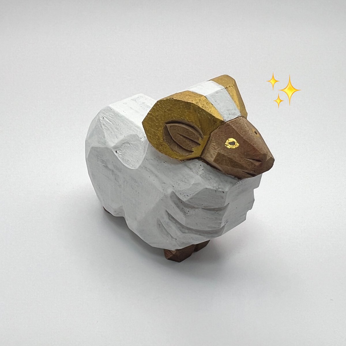 310_on's tweet photo. 来年の干支🐑一刀彫の絵付け体験をさせてもらった。
難しいけど楽しい！

ワークショップを思案中💭 https://t.co/ScSApwrDtf