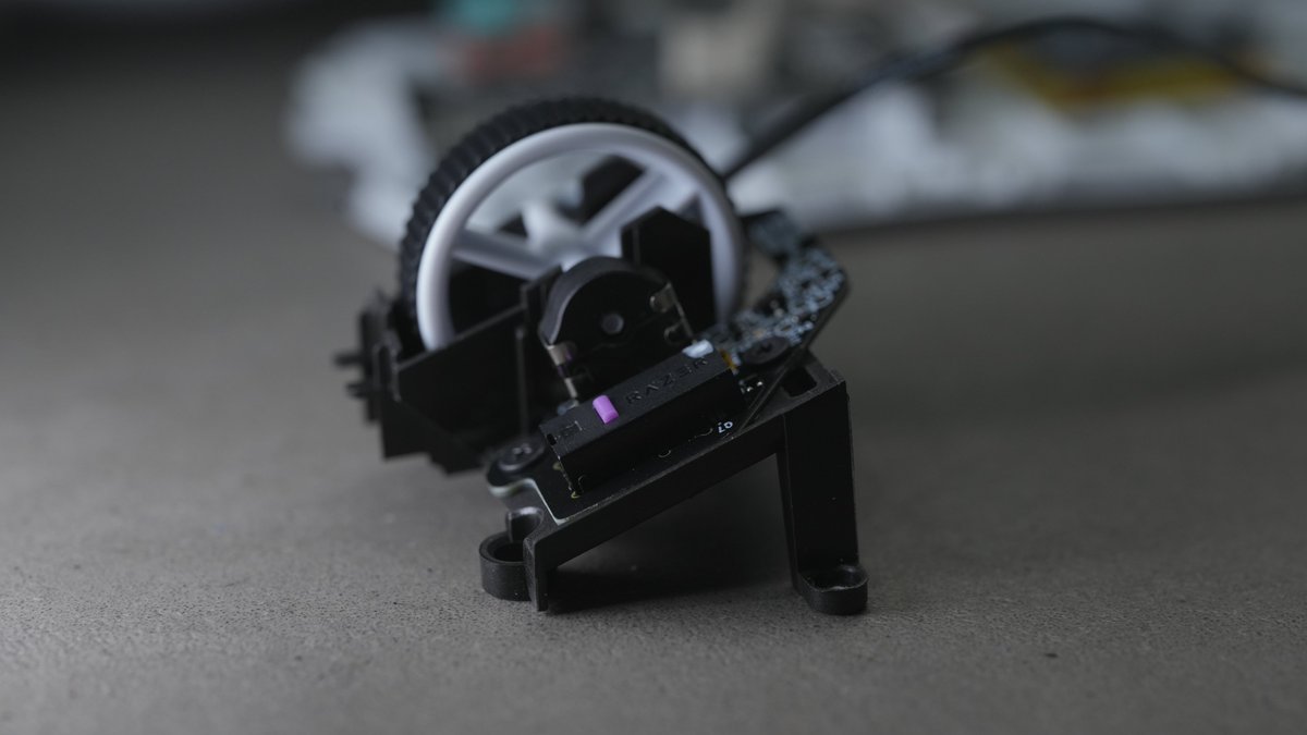 mionigg's tweet photo. Razer Viper V4 Proをレビューしました
パーツ構成が刷新され、さらに新技術も
しれっとすごいことをやってます
https://t.co/UFug9LPkOo https://t.co/YNz2a8nZhm