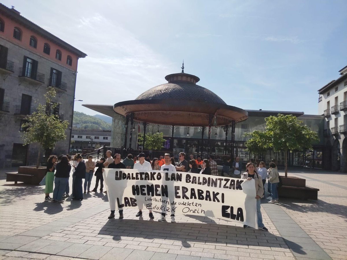 LAB Urola Kosta tweet media