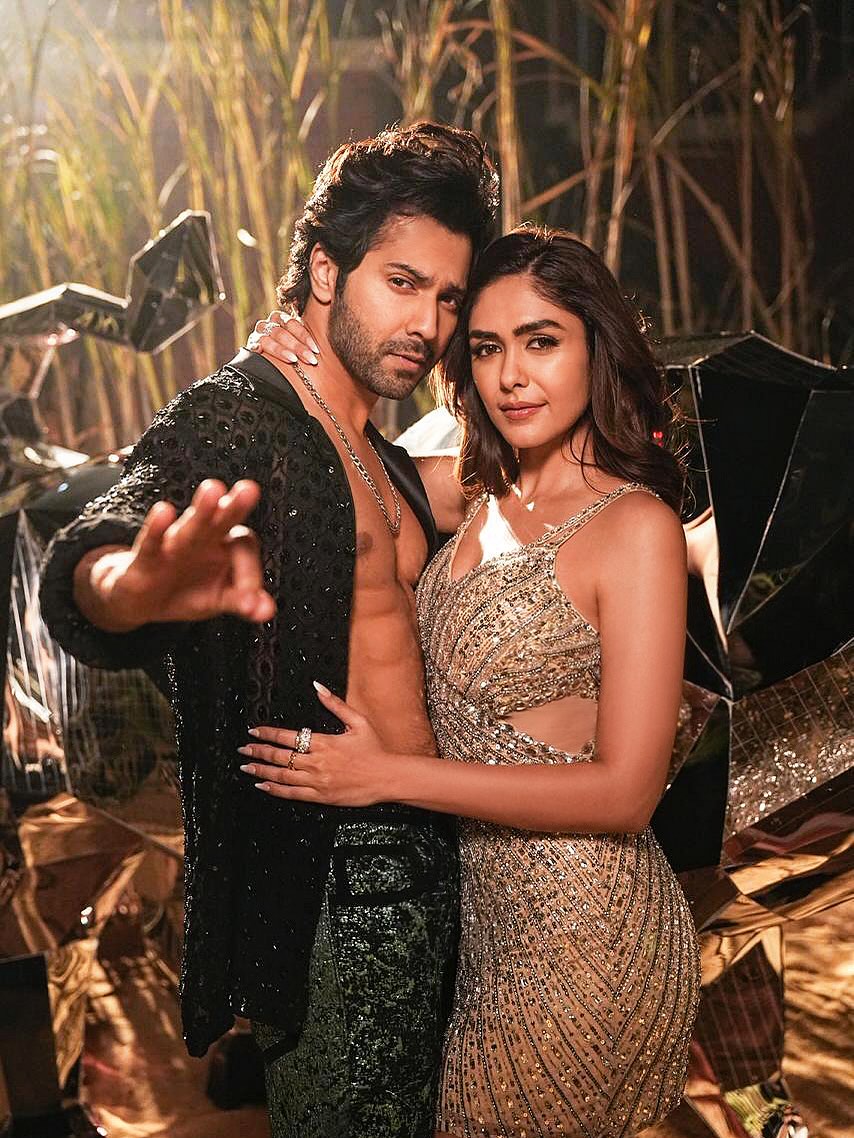 TipsFilmsInd's tweet image. Your next obsession is loading… 🔥

#WOW song out tomorrow.

#HaiJawaniTohIshqHonaHai in cinemas on 22nd May 2026.