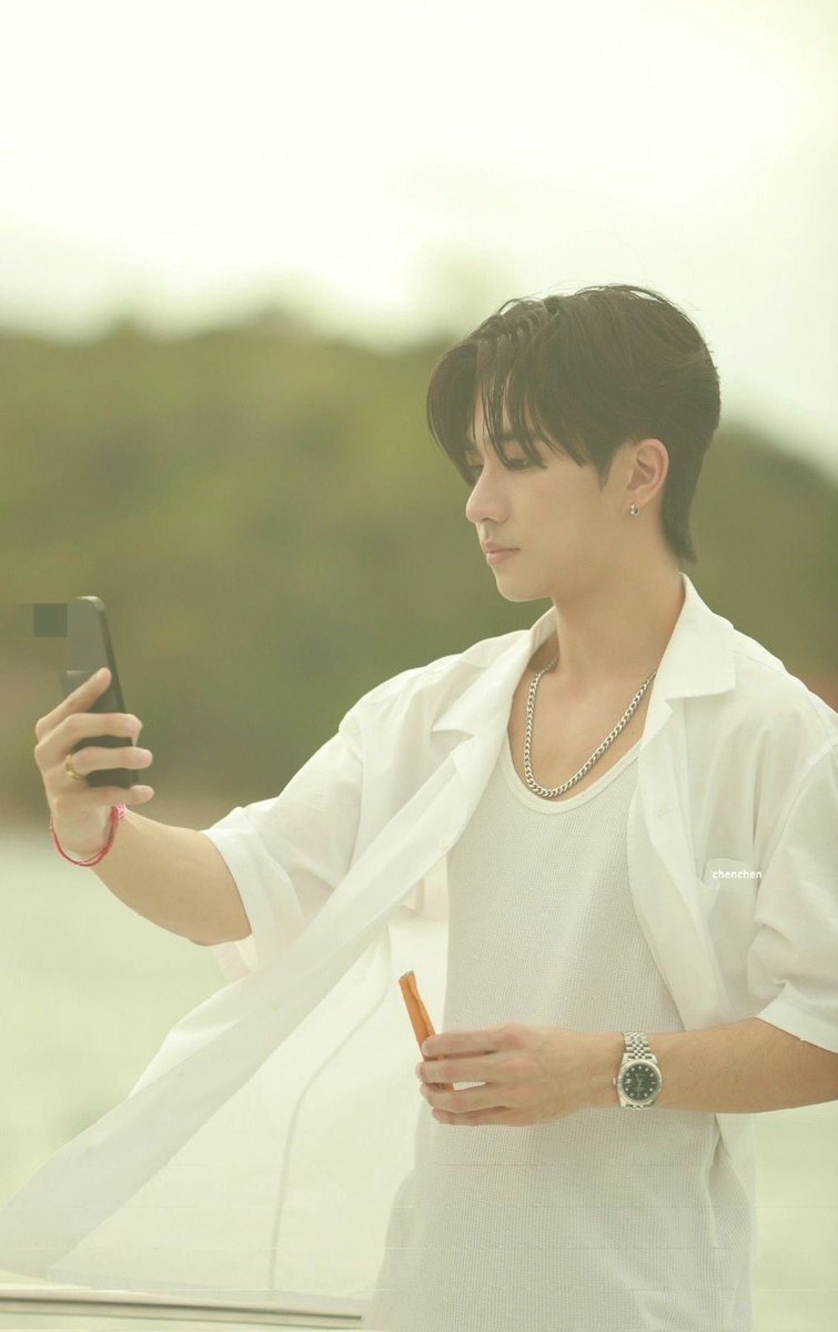 IbanezHanHaNa's tweet photo. ปฏิเสธไม่ได้ว่ะ … มันดูดีจริงๆ 🖤🖤💛🌓 https://t.co/Uuj0eBsoIy