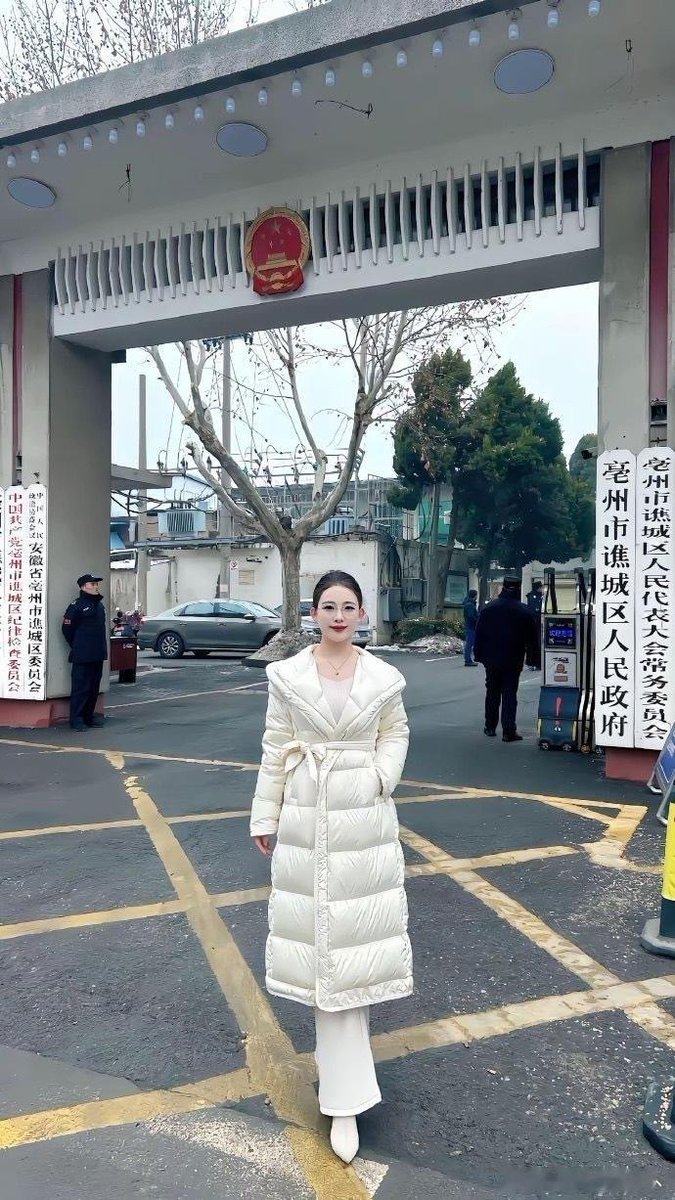 罗百万 tweet media
