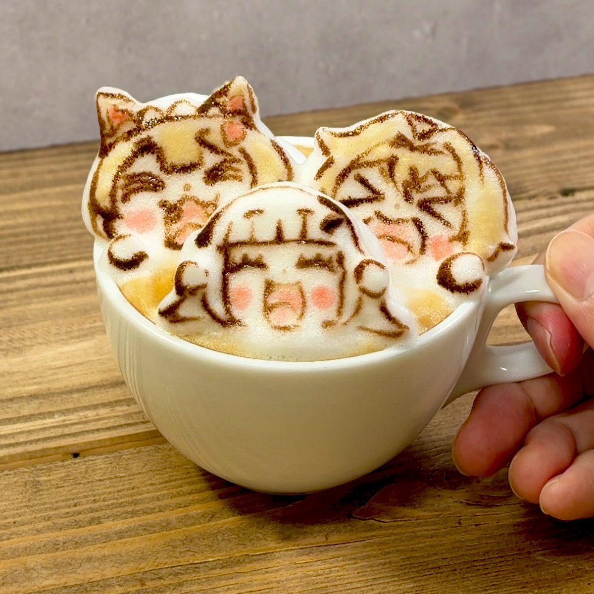 NAOKI☕️ラテアートの人 tweet media