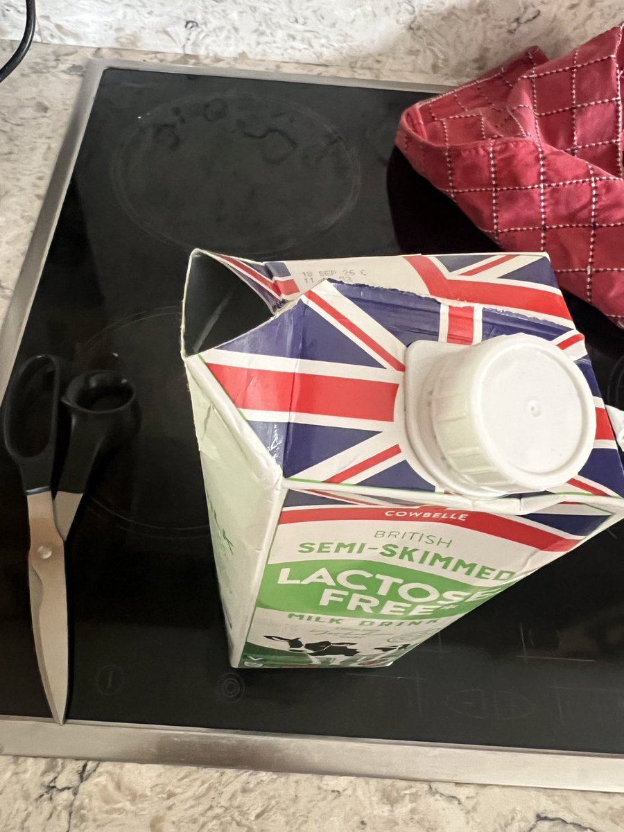 UniverSal_ness's tweet photo. @AldiUK question, have you redesigned these cartons as a delayed April Fools?! 
No matter how hard I tried, this thing would NOT open. Twisted it, pulled it, argued with it… nothing. Ended up having to cut the corner just to get in! At least I got my coffee.. what gives?! https://t.co/aJxi1vmVdy