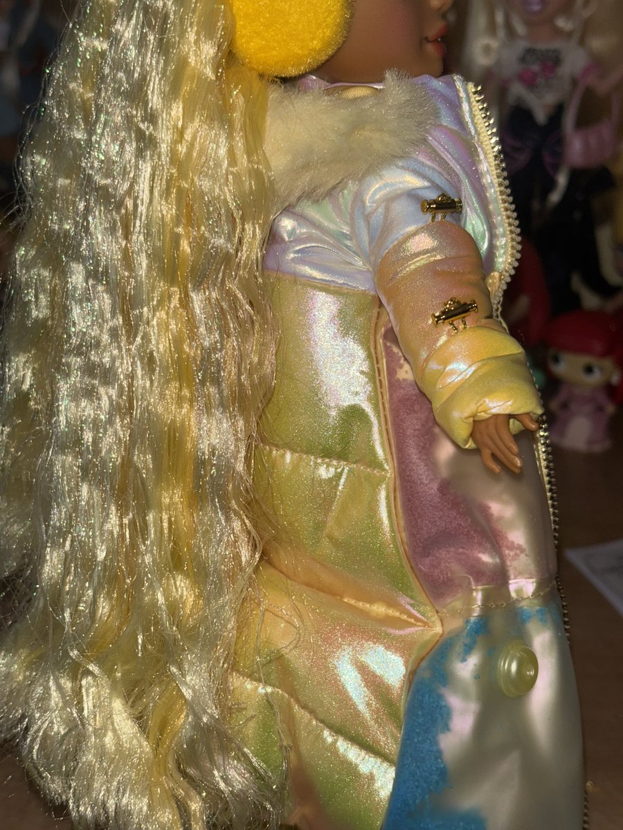 winxclubpretty's tweet image. My Rainbow High Winter Wonderland Sunny Madison Doll Part 15
#RainbowHigh #WinterWonderland #RainbowHighWinterWonderland #SunnyMadison #RainbowHighPretty