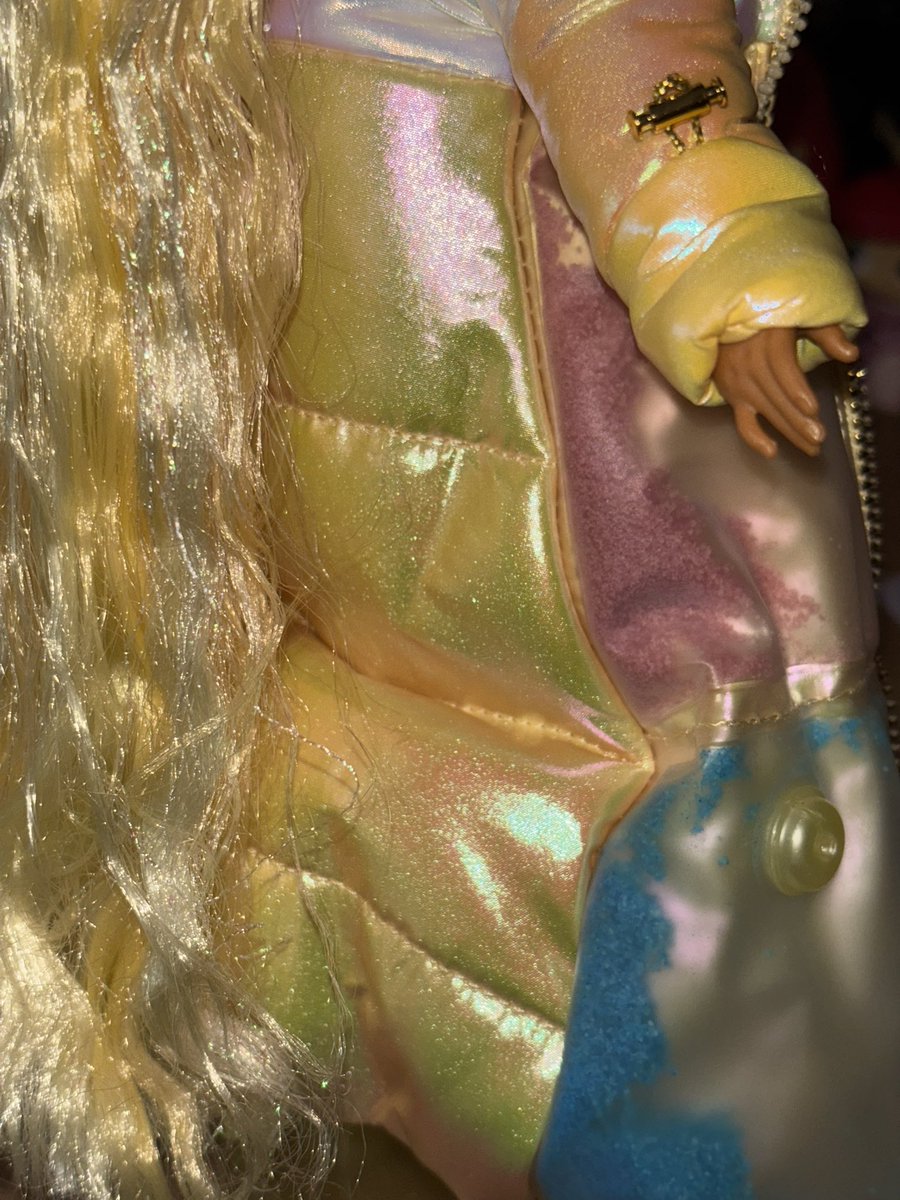 winxclubpretty's tweet image. #RainbowHigh #WinterWonderland #RainbowHighWinterWonderland #SunnyMadison #RainbowHighPretty