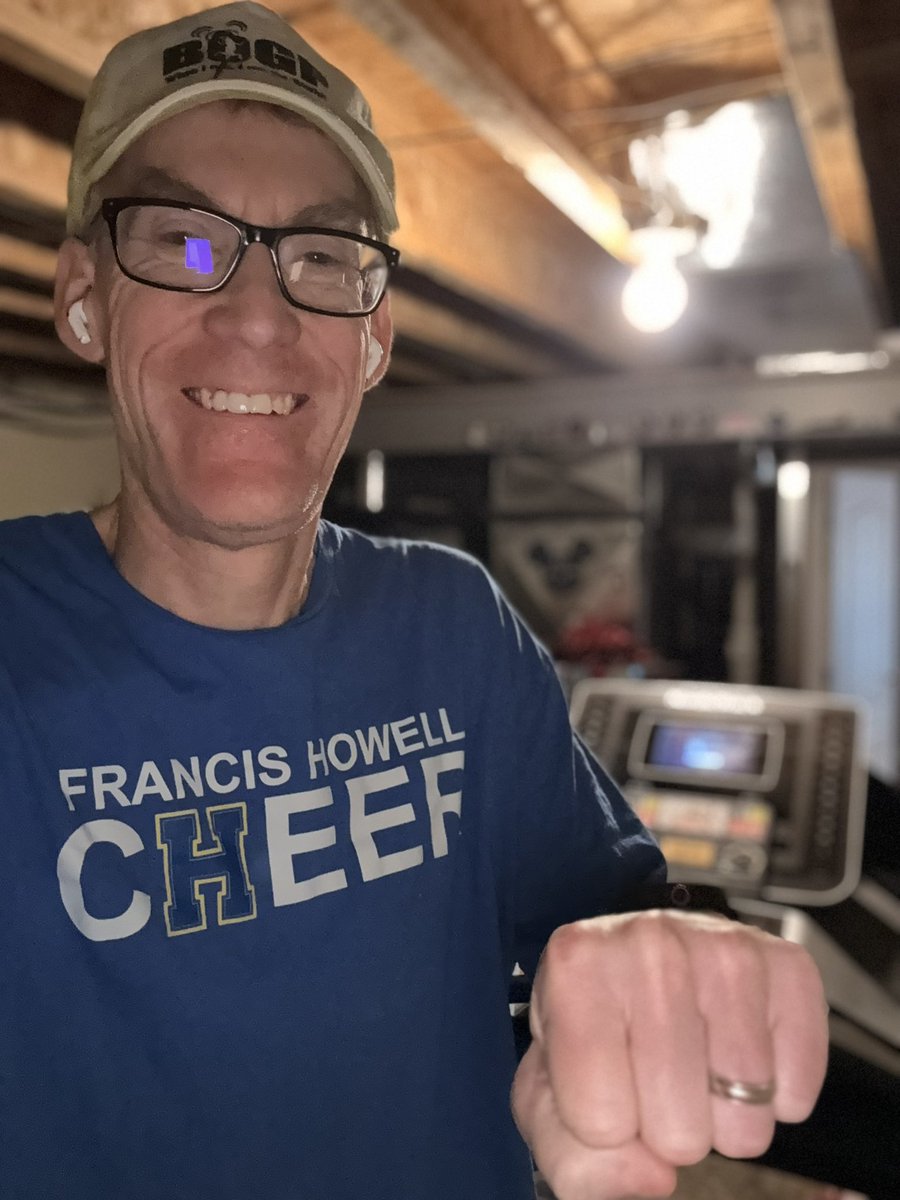 BeOurGuestMike's tweet image. 9 miles to get this Thursday rolling! #runDisney #BOGPLizards #STP #SomethingToProve #Disney